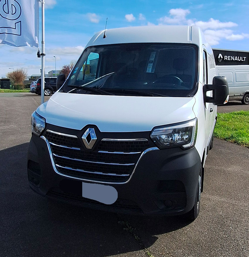 Renault Master véhicule d'occasion à vendre à Seiches-sur-le-Loir
